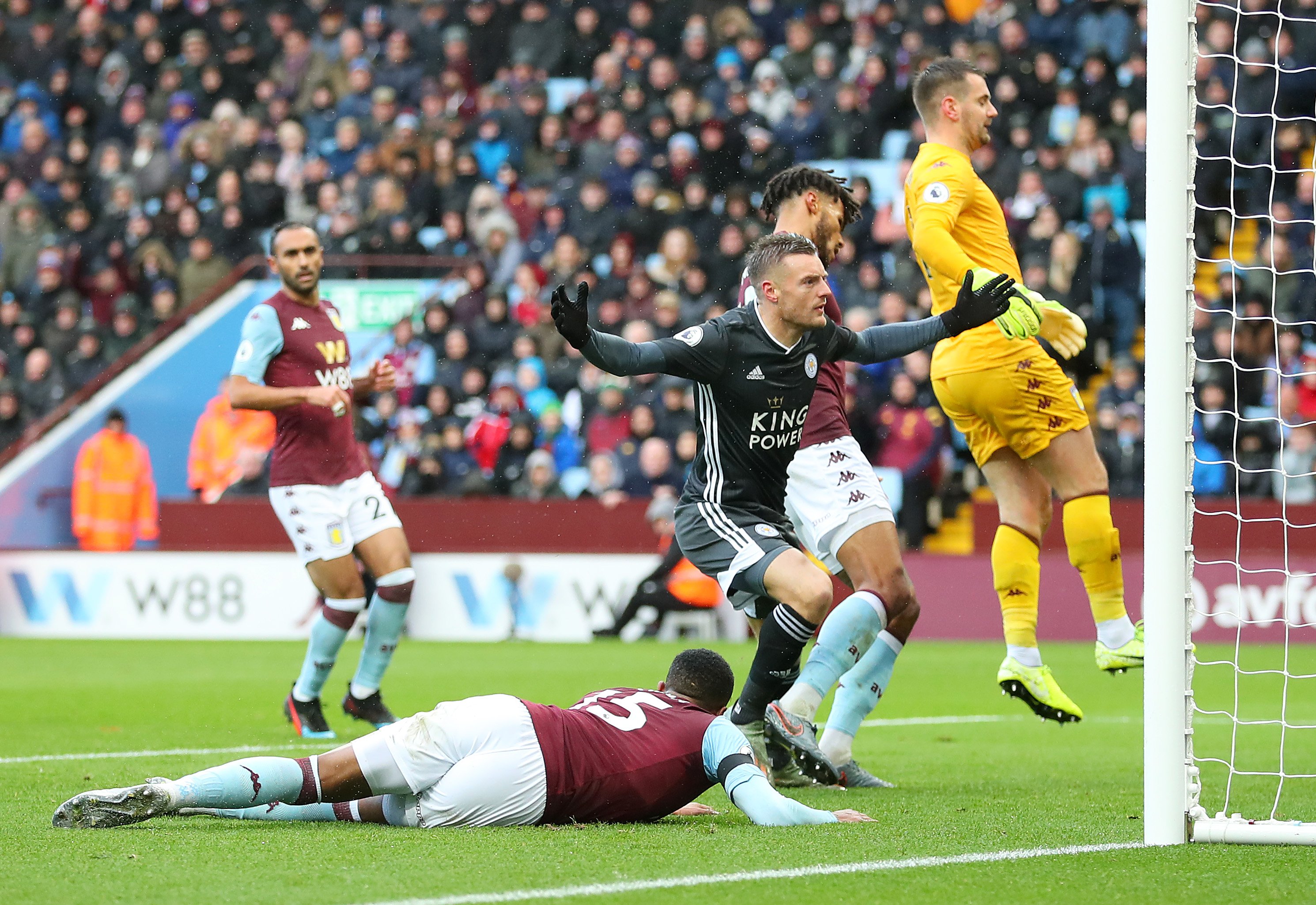 在这里举行 在这里举行